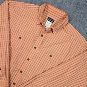Patagonia Button Down Shirt Mens M Orange Plaid Vented Hiking Long Sleeve